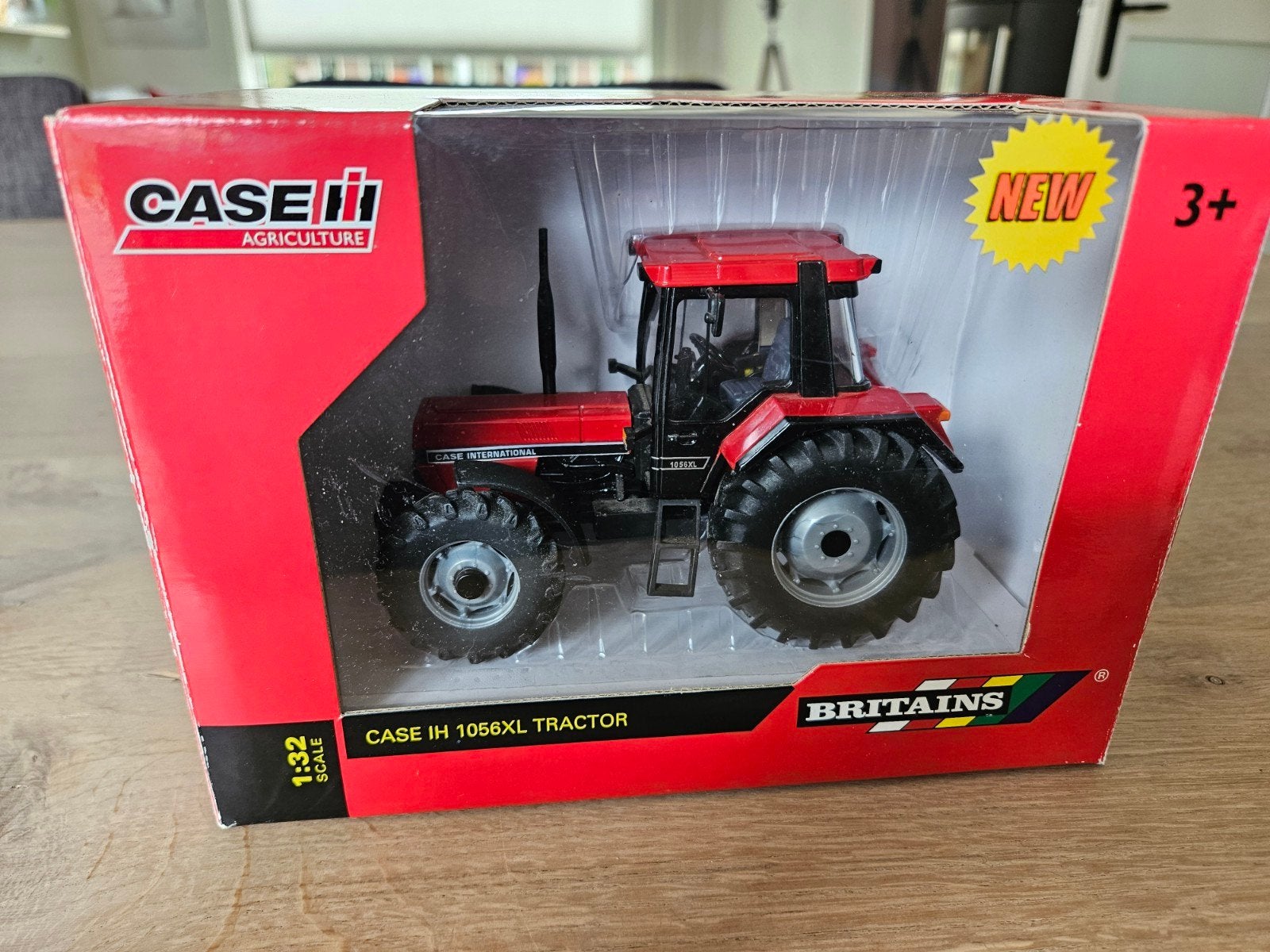 Case IH 1056XL Tractor Model - Britains 1:32 Schaal, Overige merken, 1:32 tot 1:50, Overige typen, Nieuw
