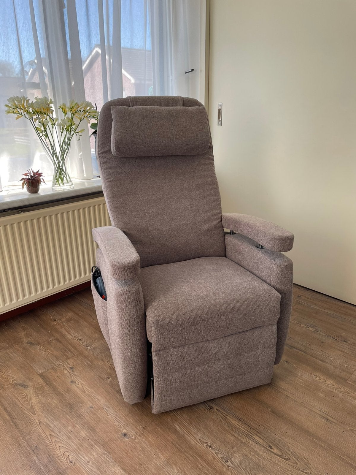 Fitform Sta Op Stoel met kantelfunctie (nieuw), Ophalen, Zo goed als nieuw, Fitform Sta Op Stoel, Stof