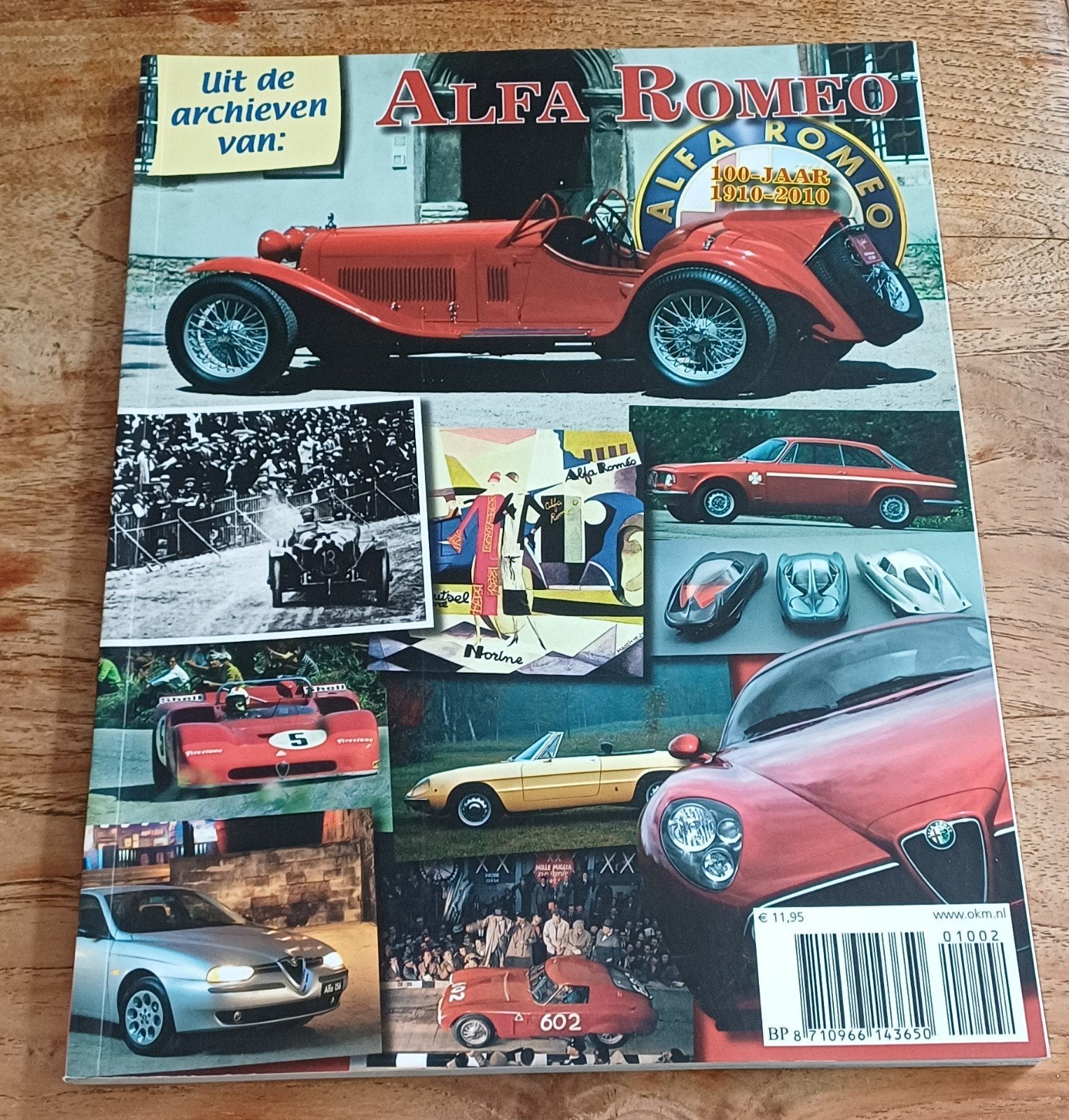 Alfa Romeo 100 Jaar 1910-2010 - Zo goed als nieuw, Ophalen of Verzenden, Zo goed als nieuw, Alfa Romeo