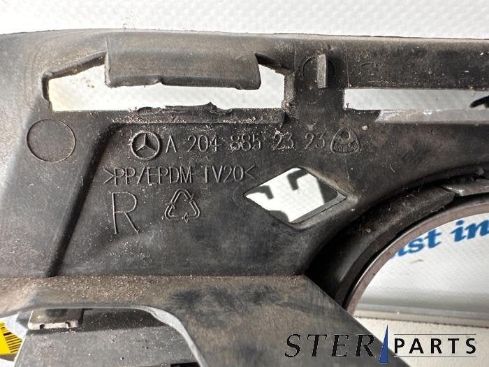 Bumper Rooster van een Mercedes C-Klasse, Gebruikt, -, Ophalen of Verzenden, Bumper