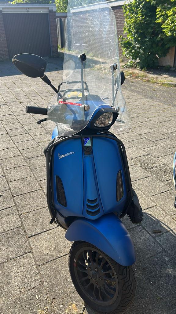 Vespa Sprint 2021 - Goed onderhouden met Galaxy knipperlicht, Fietsen en Brommers, Scooters | Vespa, Gebruikt, Overige modellen