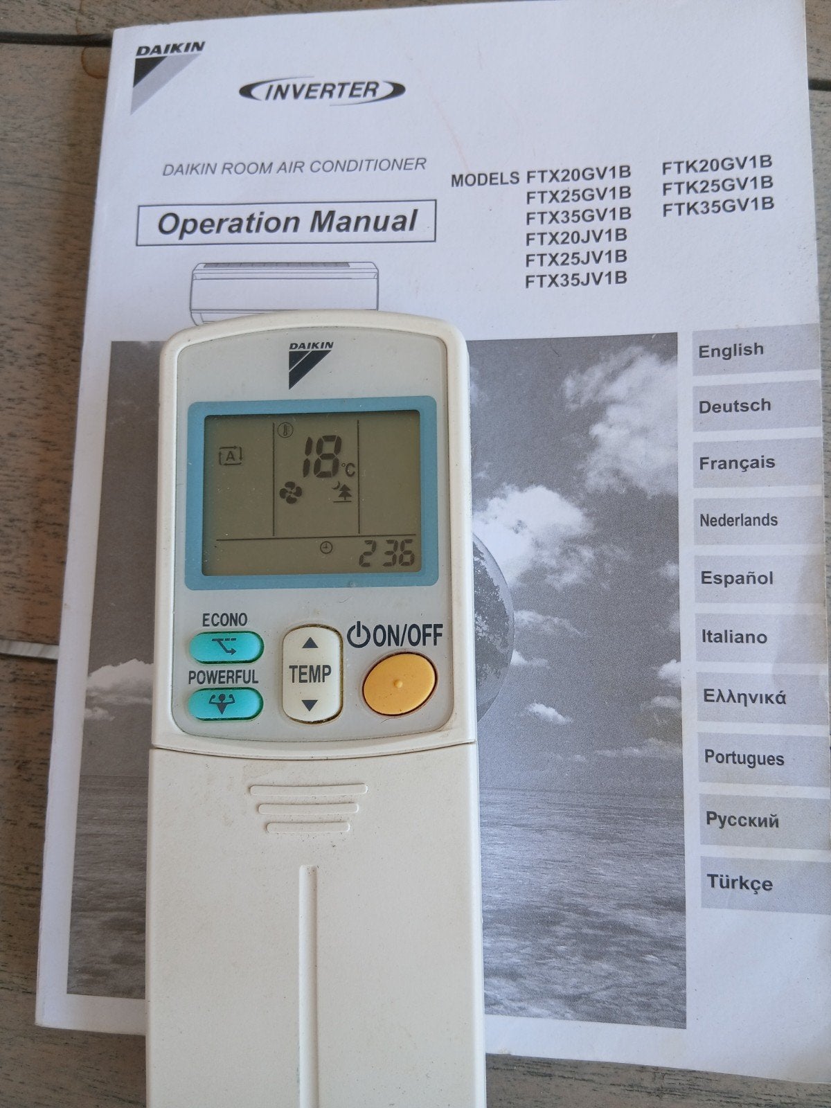 Daikin Inverter Airco FTX20GV1B met afstandsbediening, Minder dan 60 m³, 3 snelheden of meer, Ophalen of Verzenden, Afstandsbediening