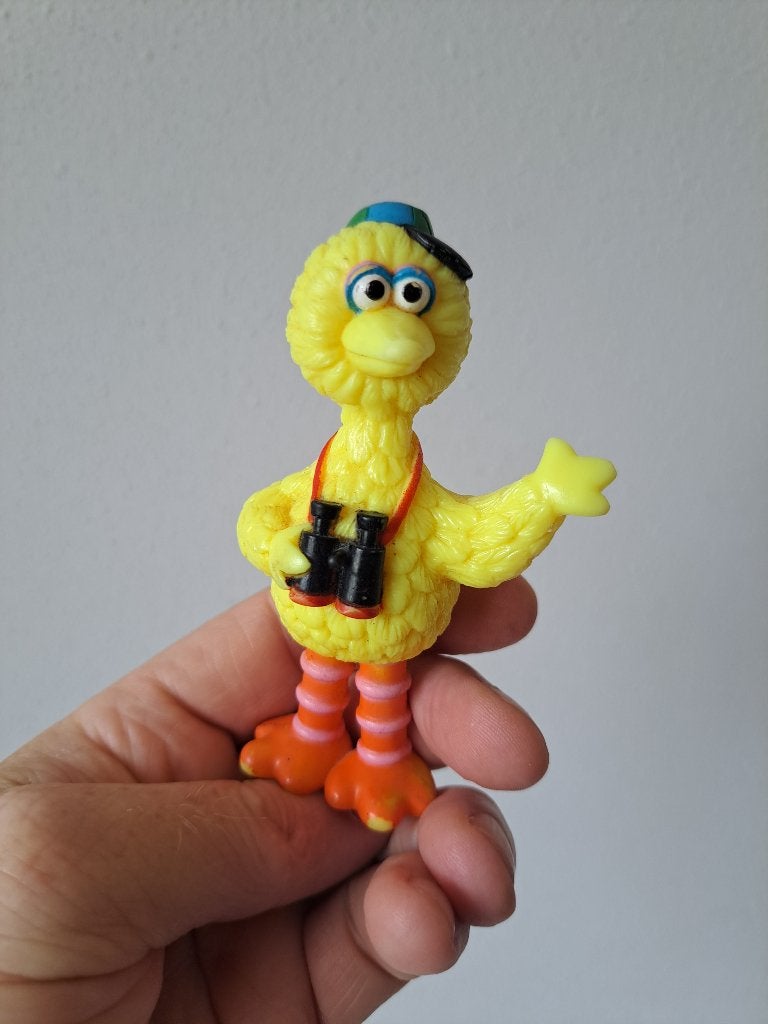 Sesamstraat Pino Figuur met Verrekijker - Hard Rubber, Ophalen of Verzenden, Zo goed als nieuw