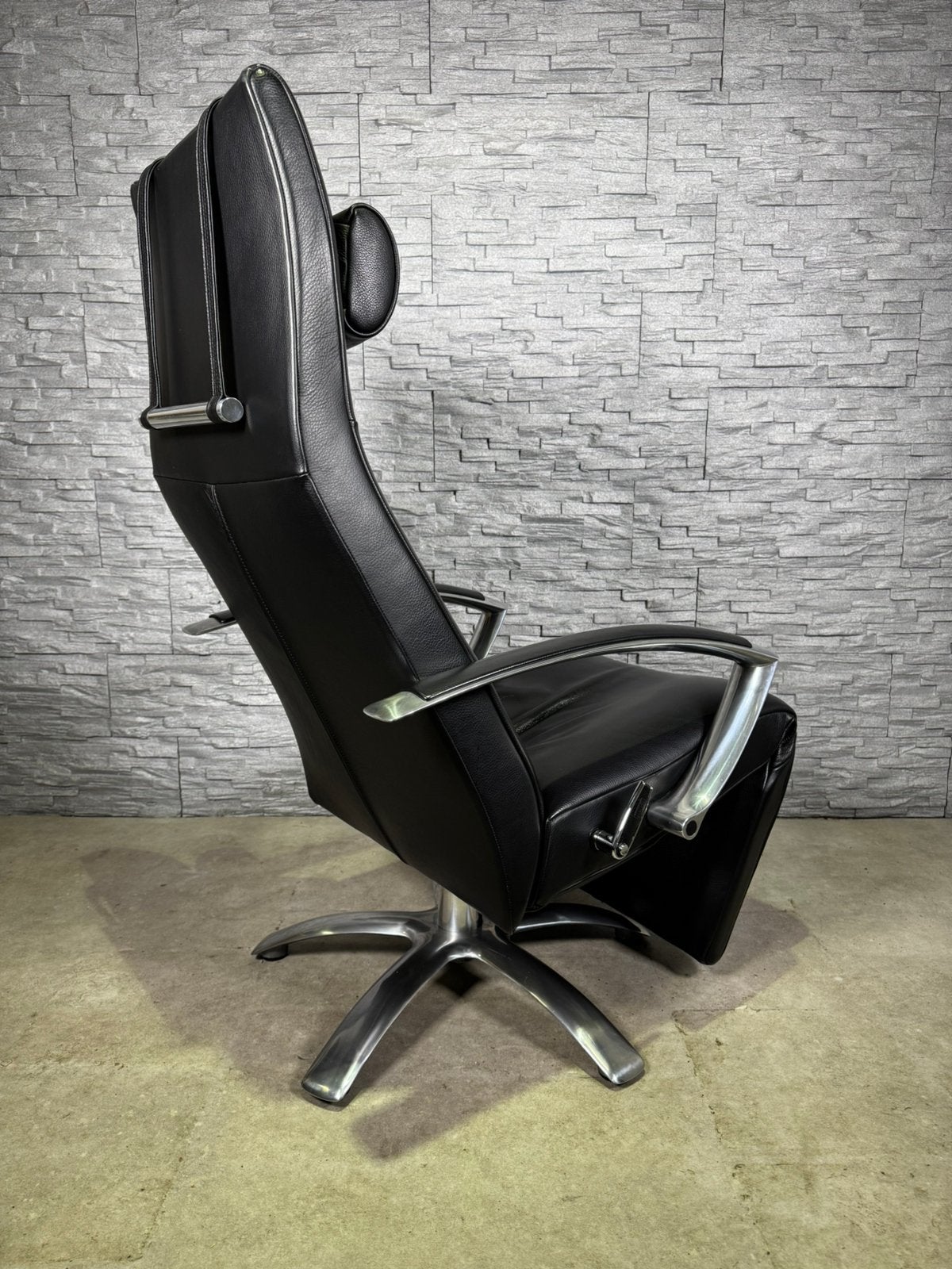Foto 8 van Jori Brainbuilder Medi 7760 Relaxfauteuil Zwart Leer