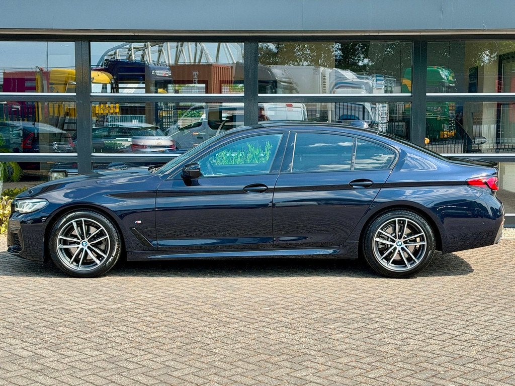 BMW 5-serie 520i High Executive Edition M Sport LCI NAP APK, Auto's, Automaat, 1998 cc, Achterwielaandrijving, Gebruikt