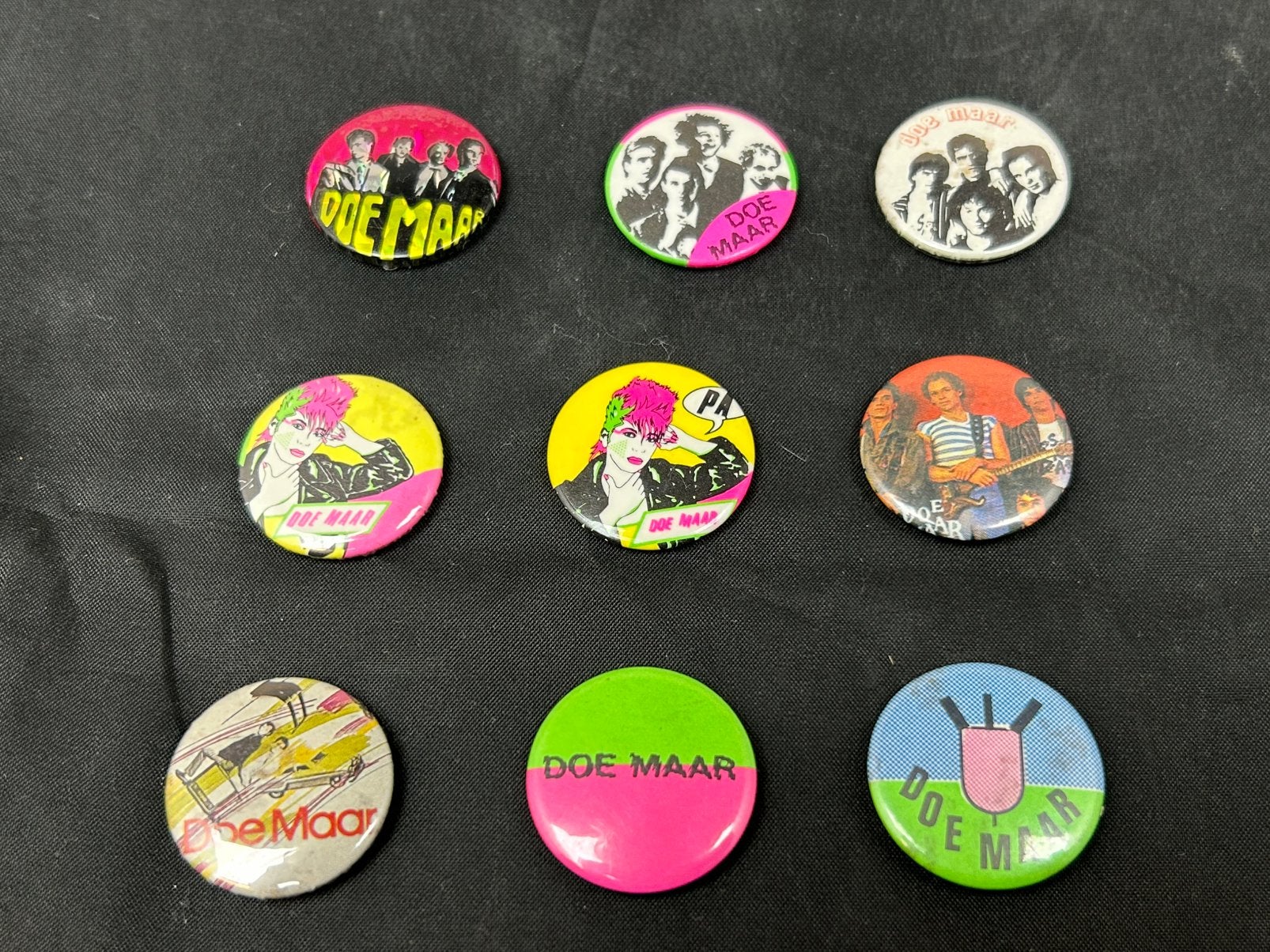 Vintage Doe Maar Buttons Set Van 9 - Jaren 80, Verzamelen, Ophalen of Verzenden, Zo goed als nieuw, Button