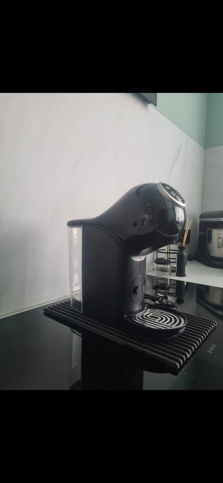 Dolce Gusto krups Genio, Ophalen of Verzenden, Zo goed als nieuw, Koffiemachine