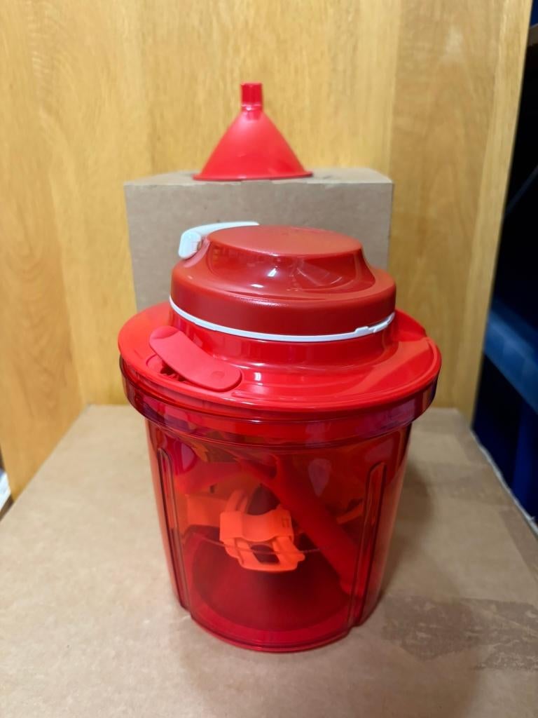 Tupperware Extra chef nieuw rood., Huis en Inrichting, Keuken | Tupperware, Ophalen of Verzenden, Nieuw, Rood, Overige typen