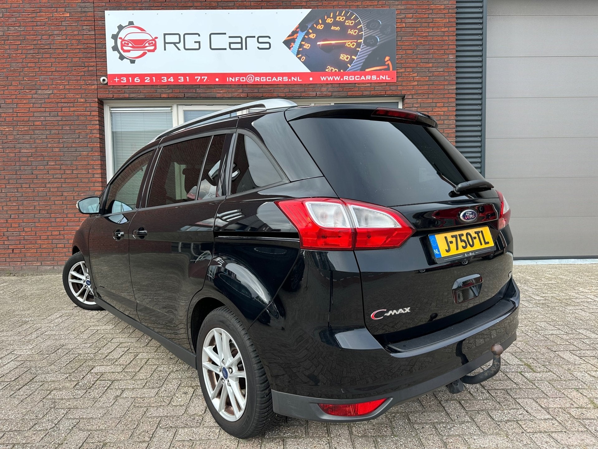 Ford Grand C-Max 1.0 7p / Navi / Cruise / Airco / LM, Auto's, Voorwielaandrijving, 745 kg, Gebruikt, Start-stop-systeem