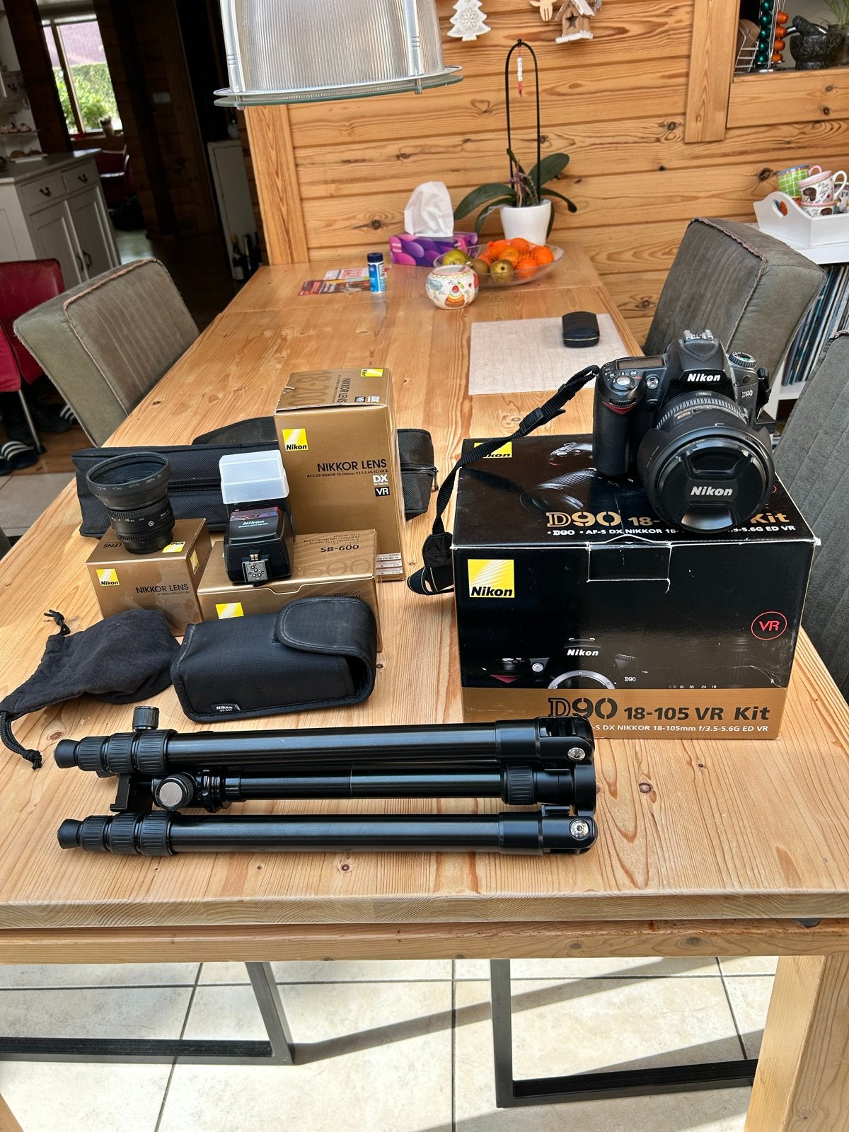 Nikon D90 complete set met 2 lenzen, flitser en statief, Audio, Tv en Foto, Ophalen, Spiegelreflex, Zo goed als nieuw, Nikon