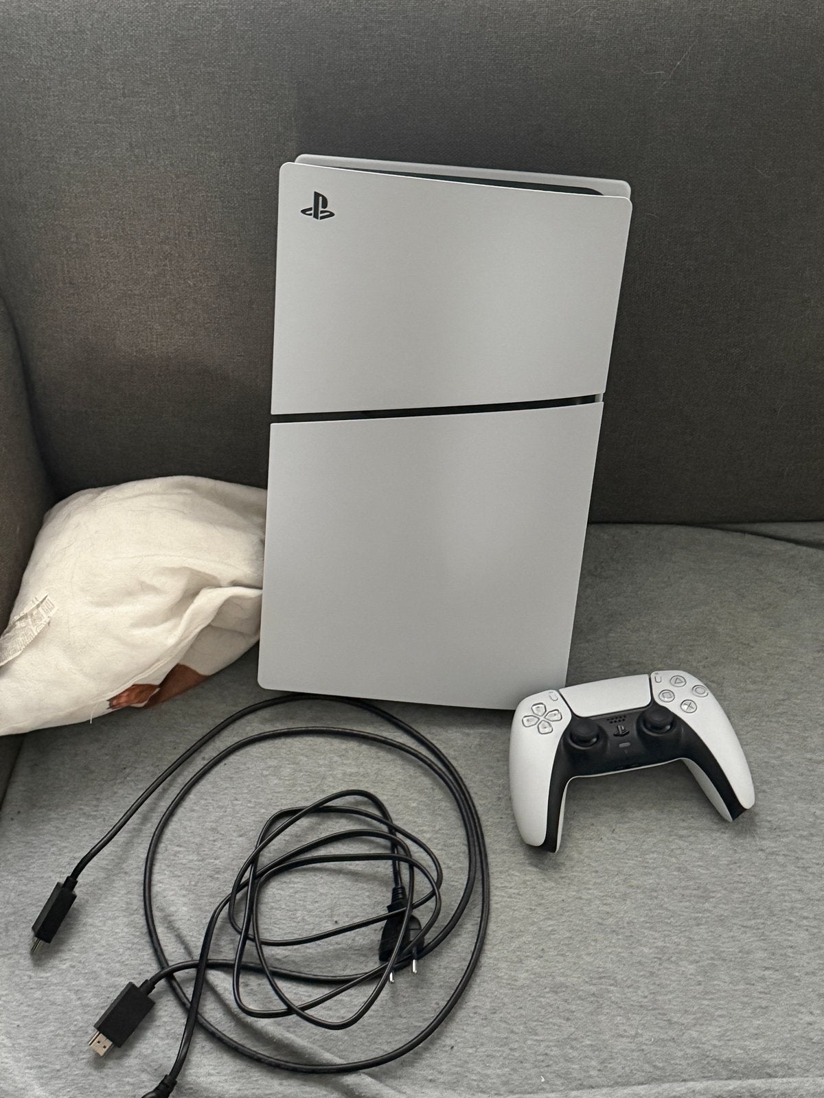 PS5 Slim - Zo goed als nieuw - Inclusief controller en kabel, Ophalen, Zo goed als nieuw, Playstation 5