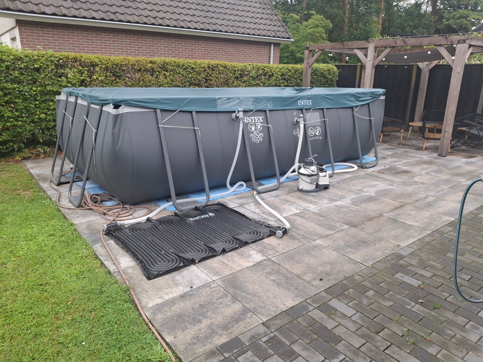 Groot Intex zwembad 5.49x2.47x1.32m met complete set, 200 tot 300 cm, Zo goed als nieuw, Rechthoekig, Ophalen
