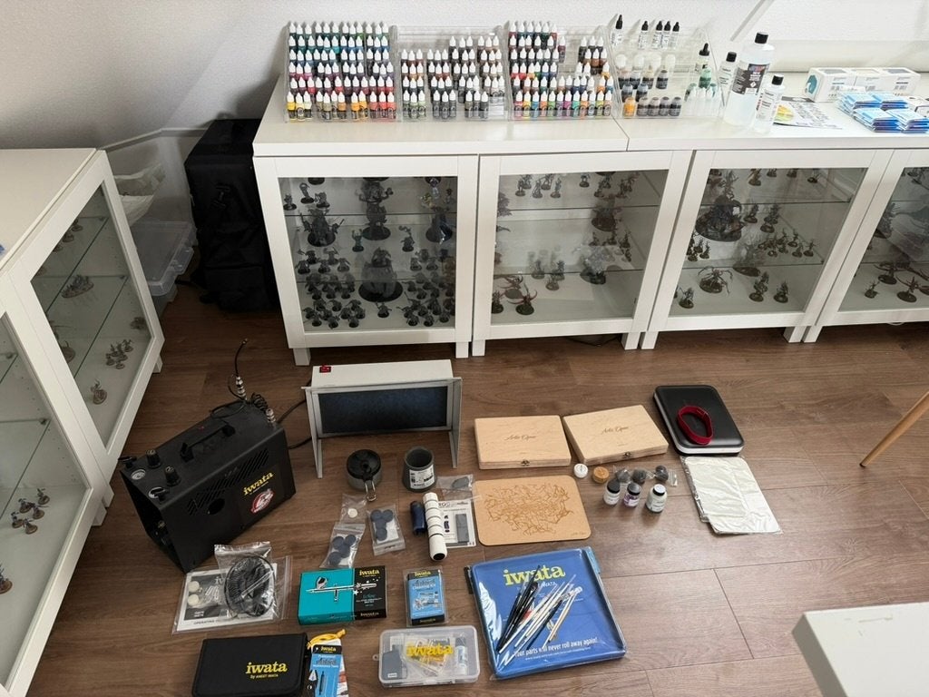 Uitverkoop: verf, airbrush, kwasten, etc (los, zie foto's), Ophalen, Overige soorten, Zo goed als nieuw, Toebehoren