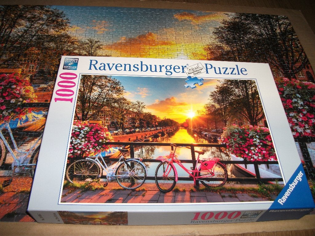 Ravensburger Legpuzzel 1000 st - Fietsen in Amsterdam, Ophalen of Verzenden, 500 t/m 1500 stukjes, Zo goed als nieuw, Legpuzzel