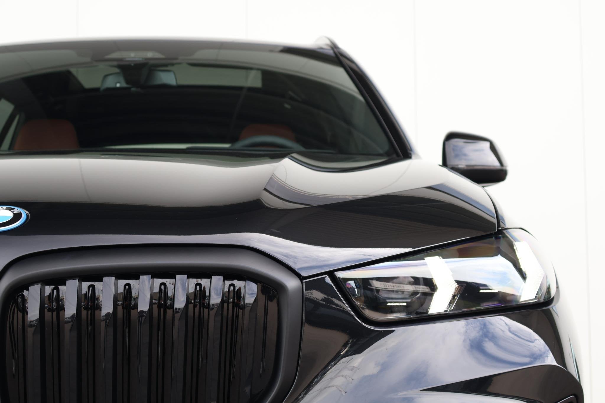 BMW X5 xDrive50e | SoH 100% | M-Sportpakket | Sportpakket Pr, Gebruikt, 2395 kg, Met garantie (alle), Zwart
