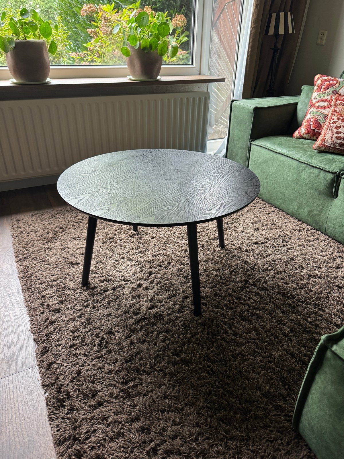 IKEA Bijzettafel - Rond, Zwart met Lichte Gebruikssporen, Ophalen, Minder dan 45 cm, Gebruikt, Neutraal