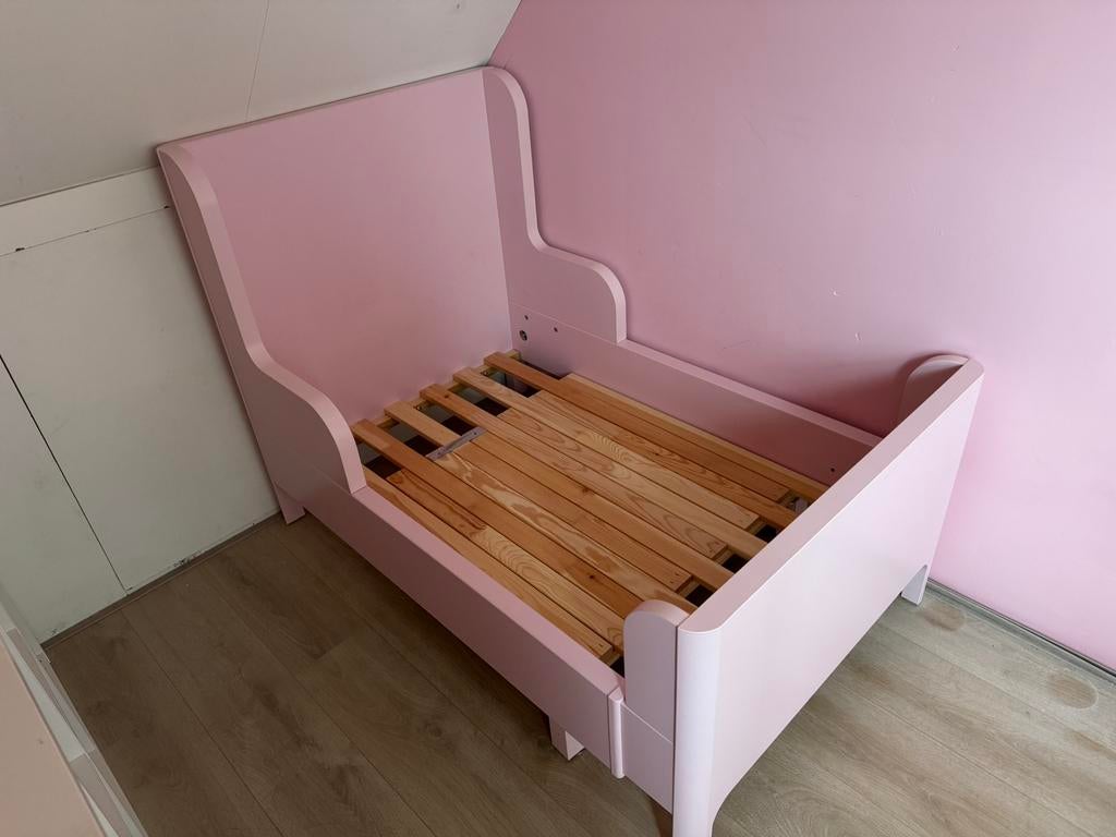 Busunge peuter meegroeibed incl meegroei matras, Ophalen, 70 tot 85 cm, Zo goed als nieuw, Matras