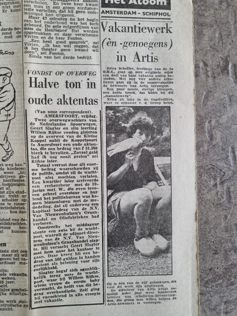 Vakantiewerk in dierentuin Artis (1957), Ophalen of Verzenden, 1940 tot 1960, Tijdschrift