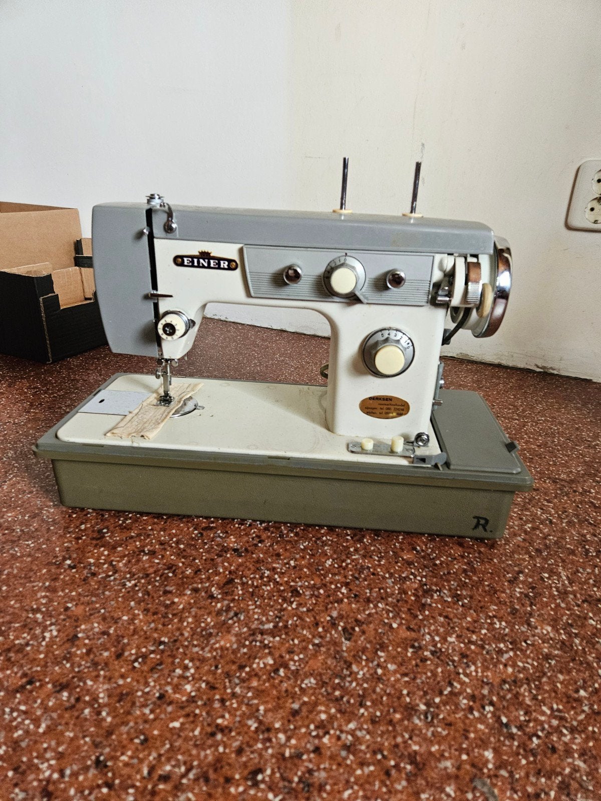 Vintage Einer Naaimachine met Voetpedaal en Koffer, Ophalen of Verzenden