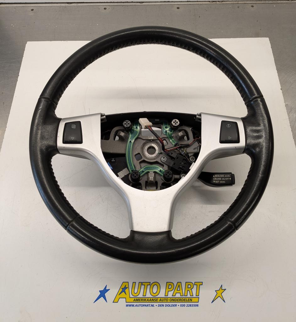 Chrysler Voyager leder stuurwiel 2008-2010, Auto-onderdelen, Gebruikt, PO Box 21-8004 | Auburn Hills, MI 48321-8004, Chrysler