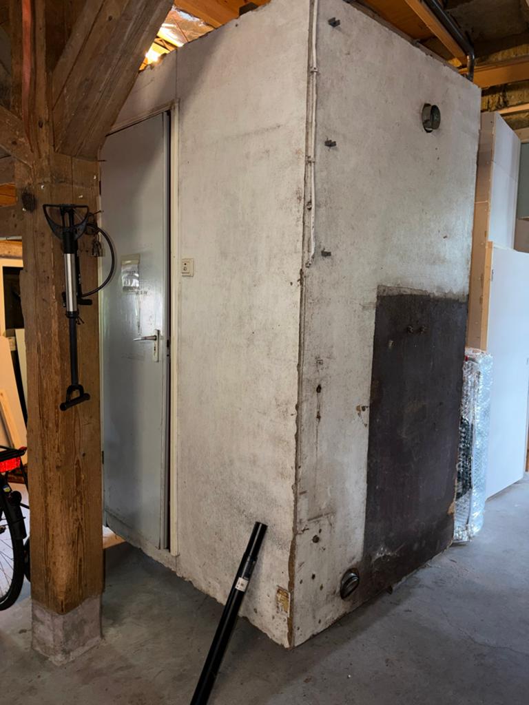 GRATIS Toilet, douche, wc unit! Met stroom en afvoer, Ophalen, Gebruikt, Overige typen