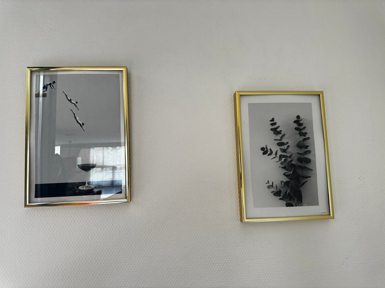 Twee wanddecoratie / fotolijsten, Wandhanger, Ophalen of Verzenden, Kunststof, Modern