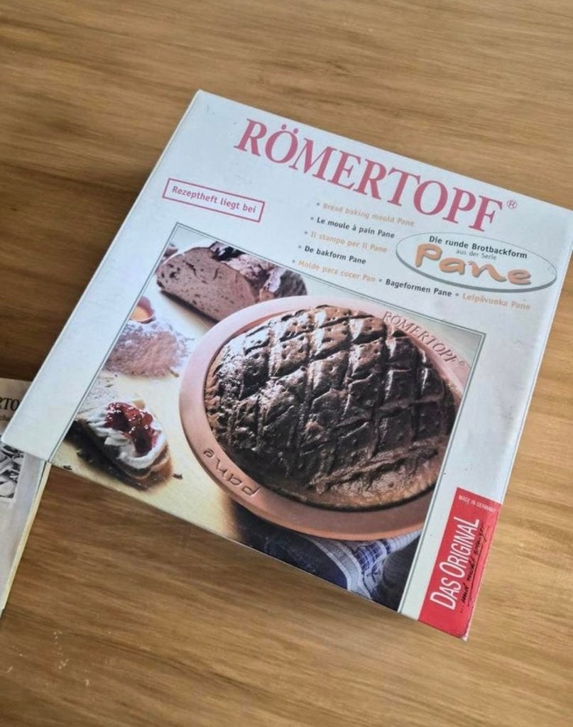 Römertopf Broodbakvorm "Pane" met receptenboekje, Overige typen, Ophalen of Verzenden, Zo goed als nieuw, Steen/keramiek
