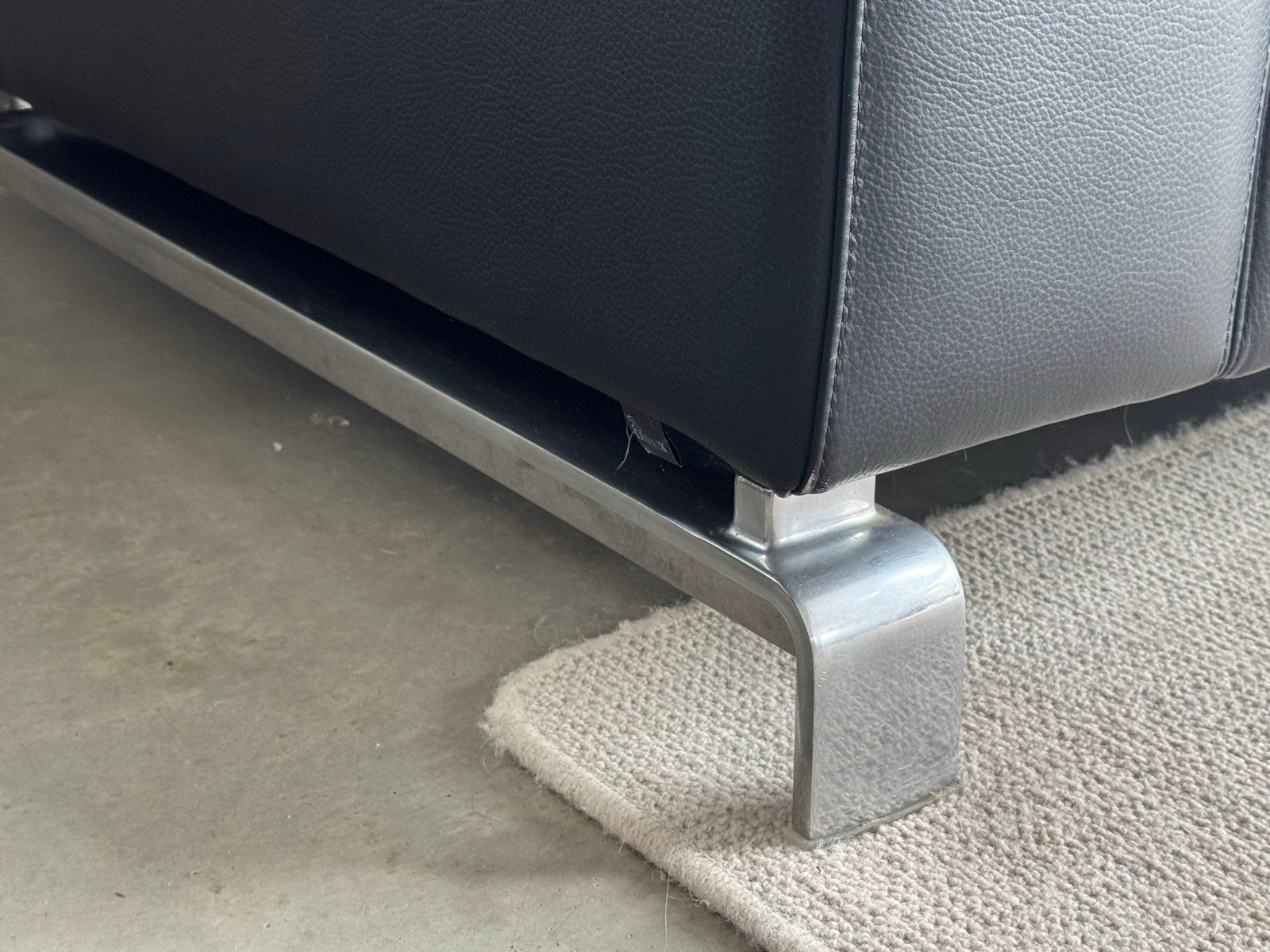 Leolux B-Flat 3-zits Designbank 220 cm Leer | Andreas Berlin, Driepersoons, Ophalen of Verzenden, Zo goed als nieuw, Rechte bank