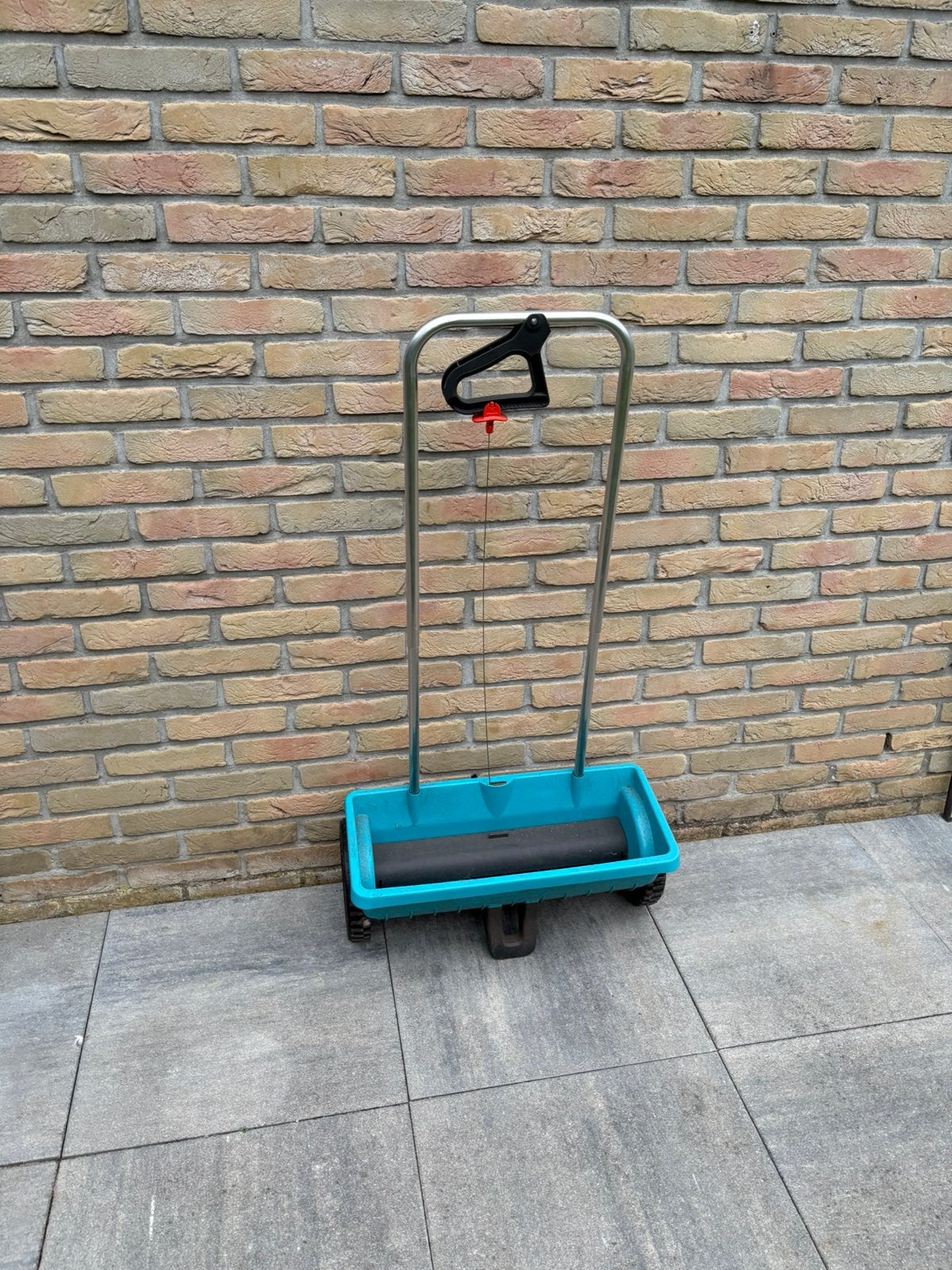 Gardena strooiwagen voor zaden en meststoffen, Tuin en Terras, Verzenden, Gebruikt