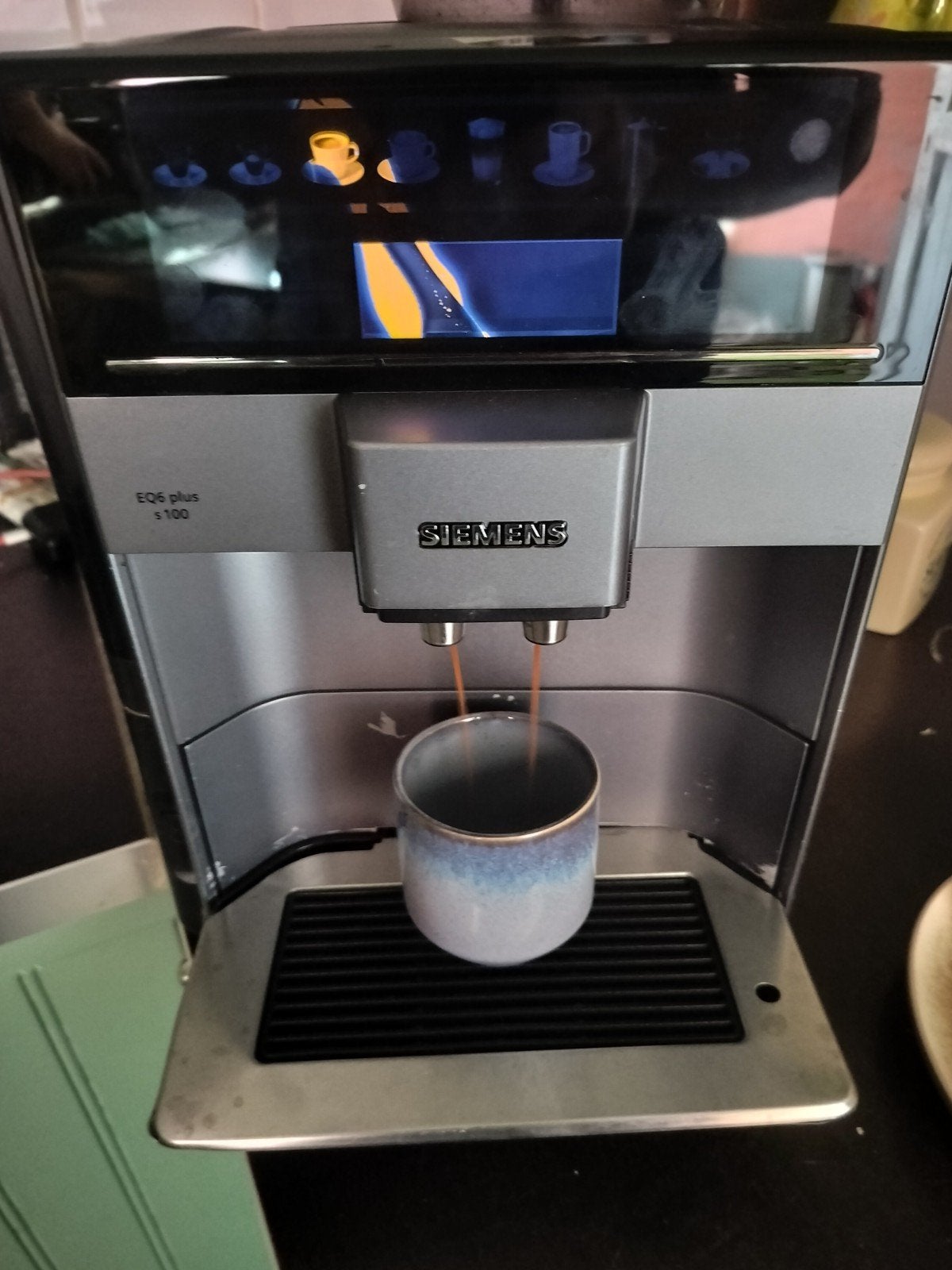 Siemens EQ6 plus s100 TE651209RW, Witgoed en Apparatuur, Koffiezetapparaten, Afneembaar waterreservoir, Espresso apparaat, Ophalen of Verzenden