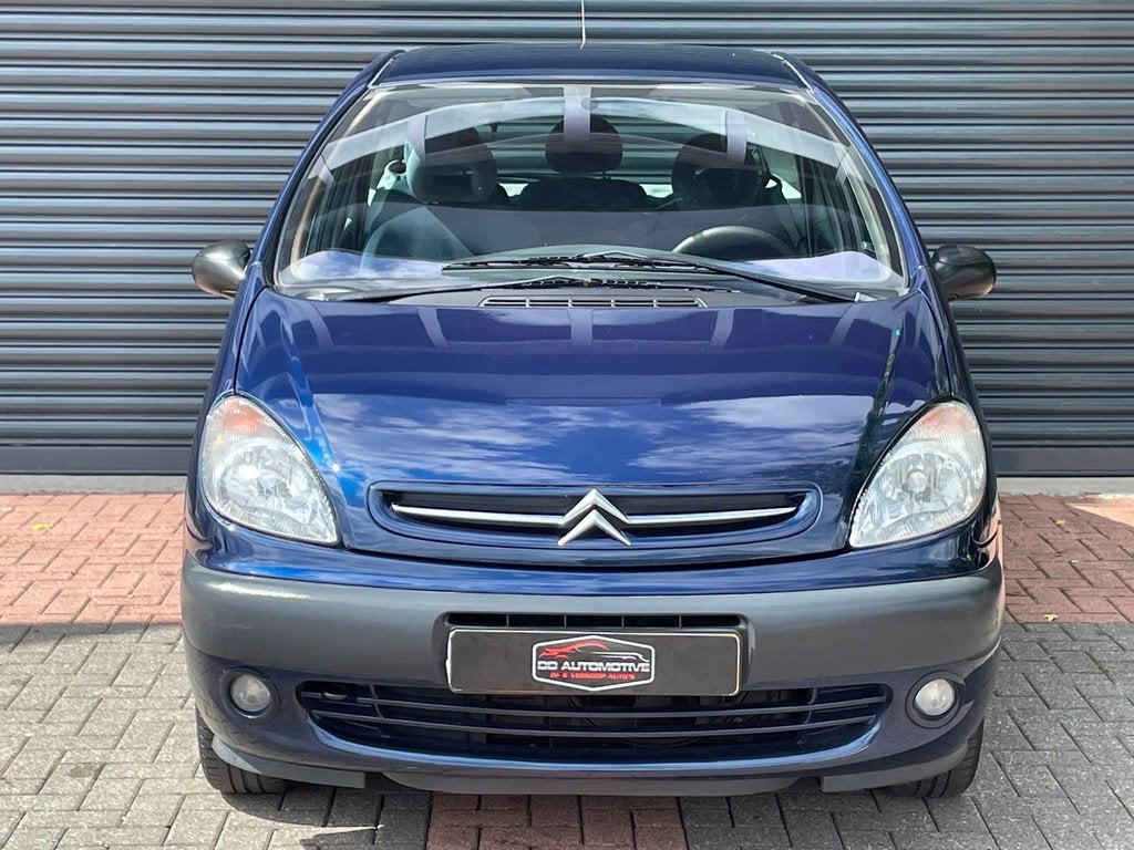 Citroen Xsara Picasso 1.8i-16V Différence 2 Airco | Trekhaa, Auto's, Citroën, Stof, 4 cilinders, 116 pk, Metallic lak