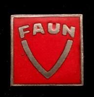Faun speld- rood emaille, Verzamelen, Ophalen of Verzenden, Zo goed als nieuw, Transport, Speldje of Pin