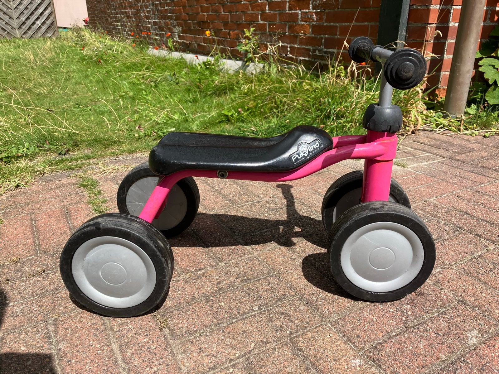 Pukylino driewieler - Roze loopfietsje voor de kleintjes, Kinderen en Baby's, Speelgoed | Buiten | Voertuigen en Loopfietsen, Ophalen