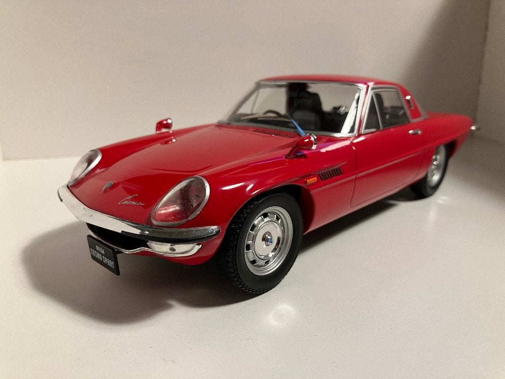 Mazda Cosmo Sport Coupe van 1967 rood  1/18, Ophalen of Verzenden, Nieuw, Auto, Overige merken