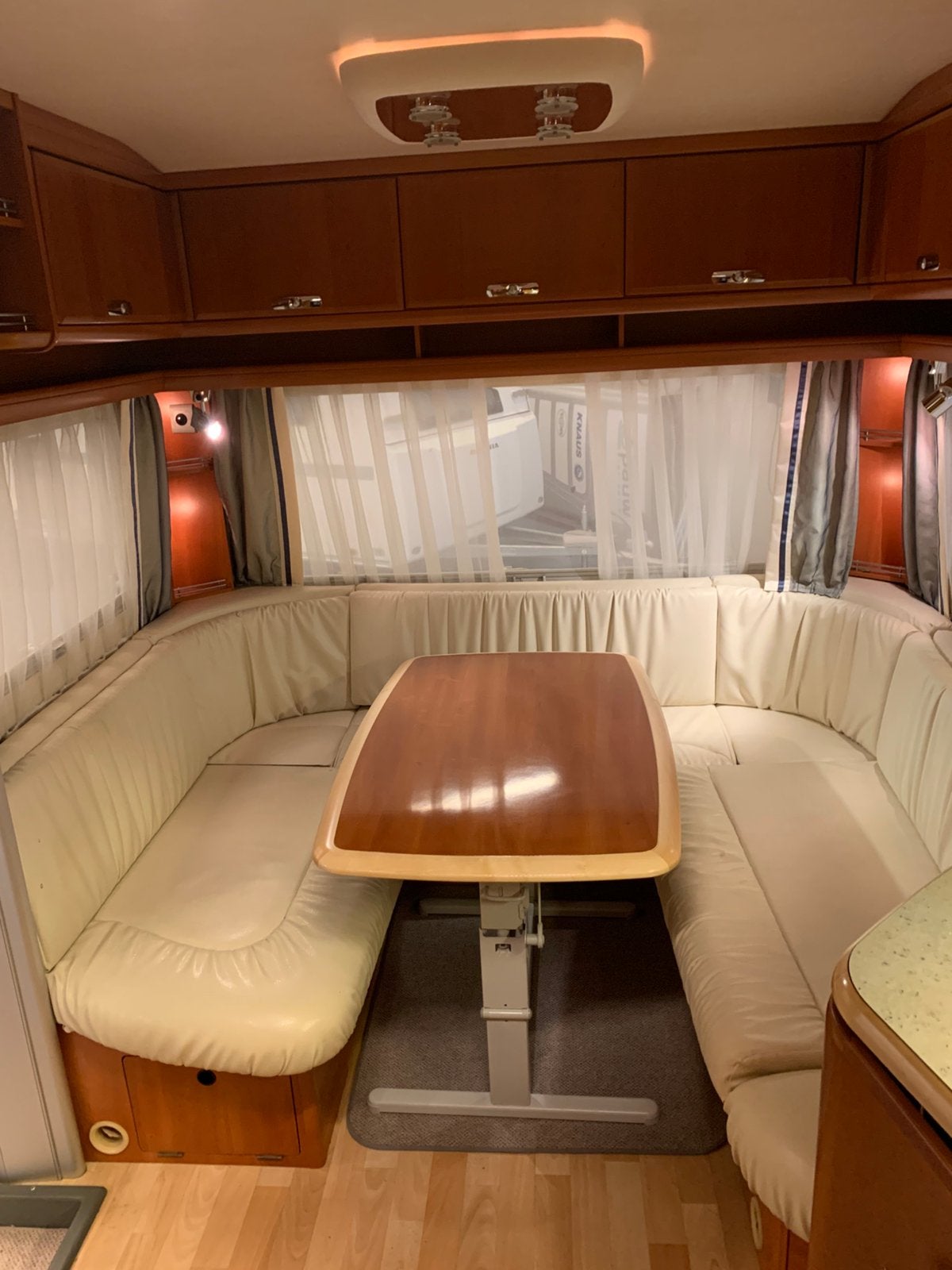 Te koop Tabbert Puccini 560e., Caravans en Kamperen, Rondzit, Tabbert, Koelkast, Particulier