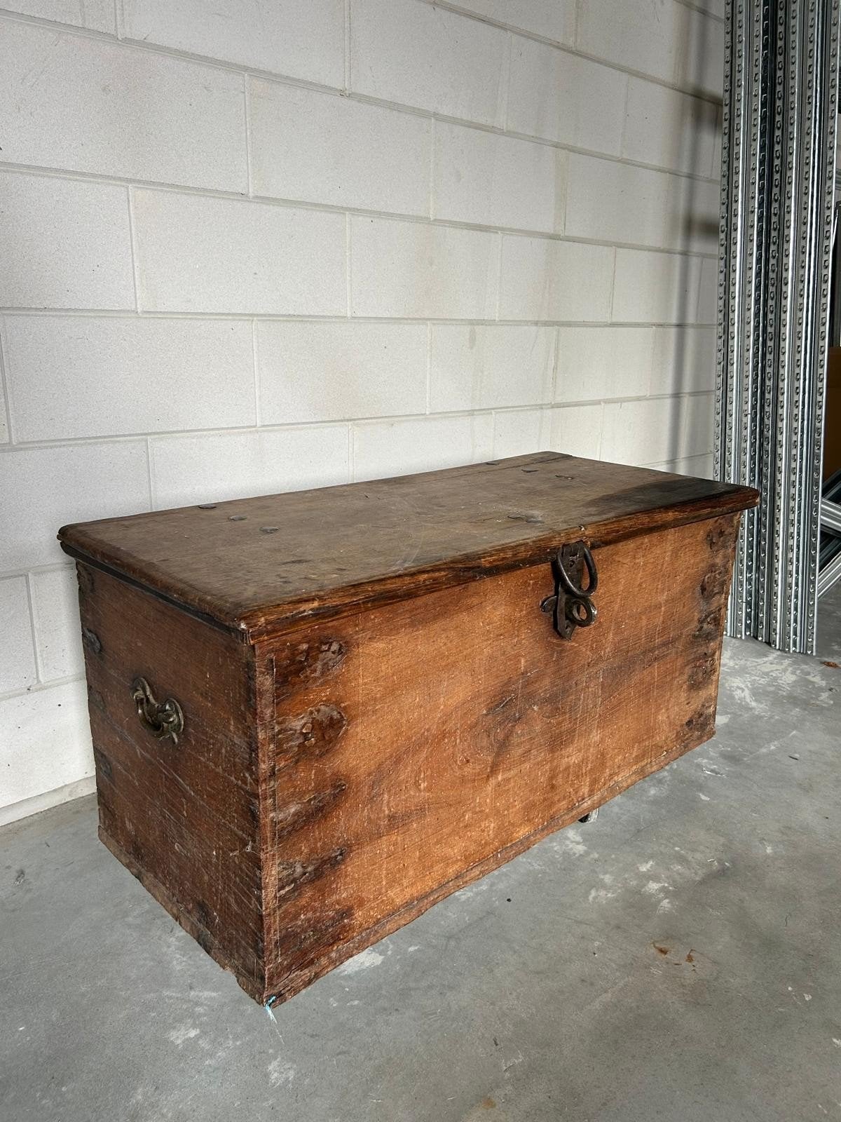 Antieke deken kist met metalen beslag 100x45x47, Huis en Inrichting, Woonaccessoires | Kisten, Minder dan 50 cm, Gebruikt, 100 tot 150 cm