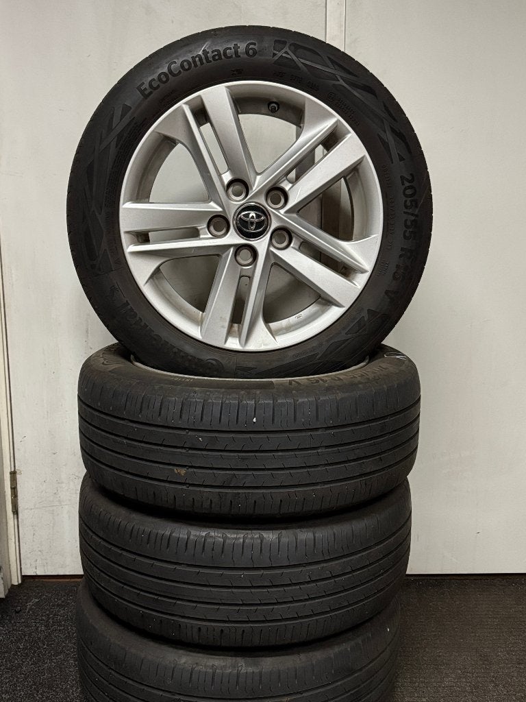 Toyota Corolla zomerset 205/55/16V, Ophalen, Gebruikt, 16 inch, Banden en Velgen