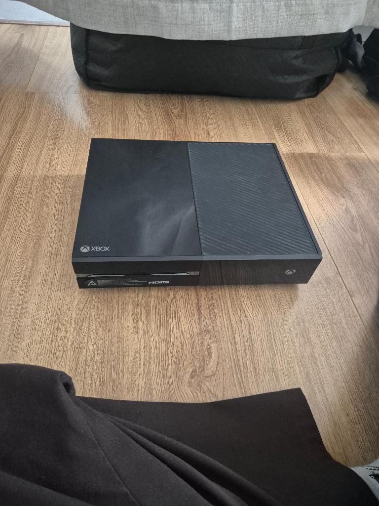 Losse Xbox One Console (Zonder Kabel) + Gratis Controller, Xbox One, Ophalen of Verzenden, Zonder controller, 500 GB
