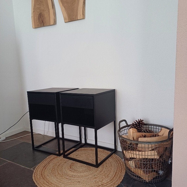 2 mooie nachtkastjes, Huis en Inrichting, Ophalen, Zo goed als nieuw, Minder dan 45 cm
