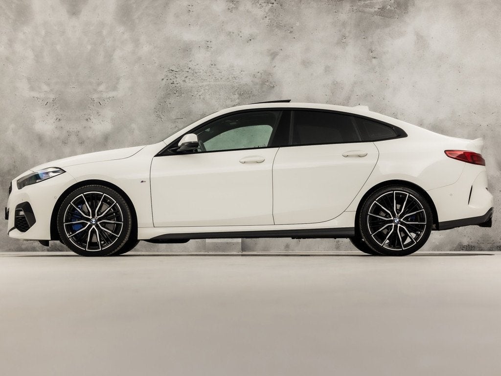 BMW 2 Serie 218i M Sport High Executive Automaat (PANORAMADA, Auto's, BMW, 12 maanden, Gebruikt, 1350 kg, Wit