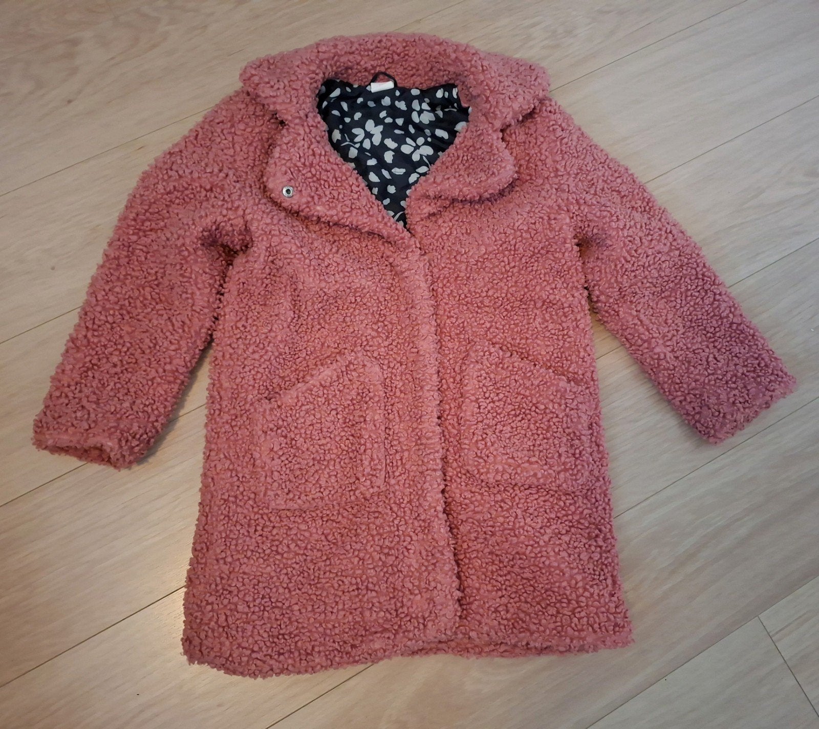 Roze teddy winterjas Hema maat 122-128, Ophalen of Verzenden, Hema, Meisje, Jas