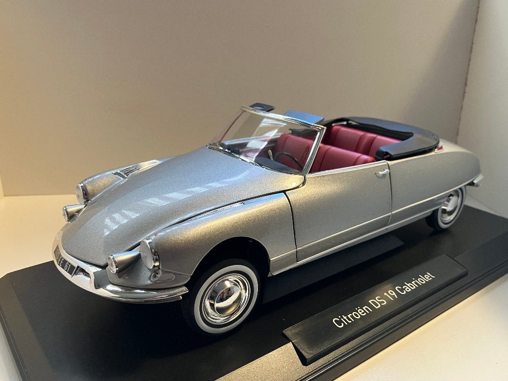 Citroën DS 19 Cabriolet van 1961 Grijs metallic  1/18 Norev, Ophalen of Verzenden, Nieuw, Auto, Overige merken