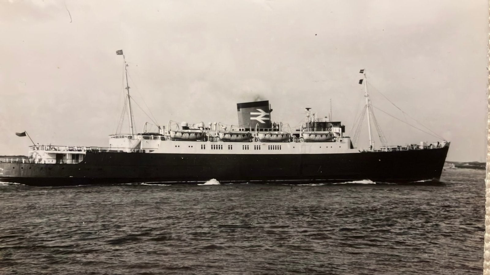 Hoek van Holland nachtboot Harwich ARNHEM - Rozenburg, Ophalen of Verzenden