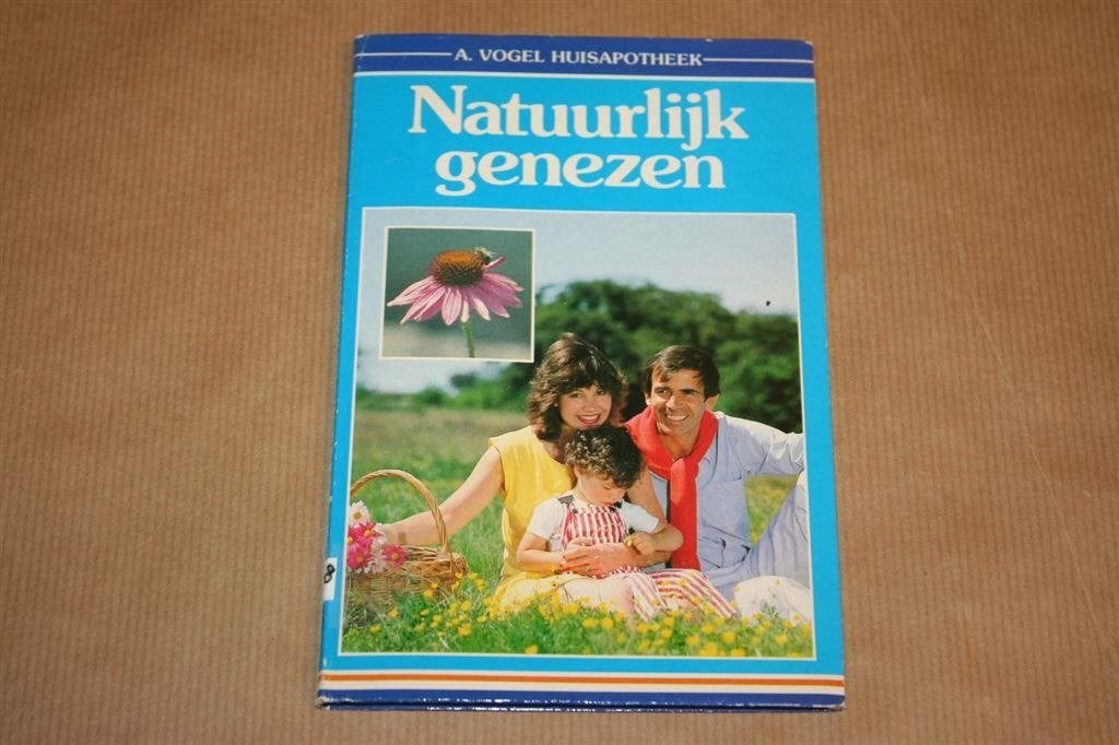 Natuurlijk genezen. A. Vogel., Boeken, Ophalen of Verzenden, Gelezen, Kruiden en Alternatief