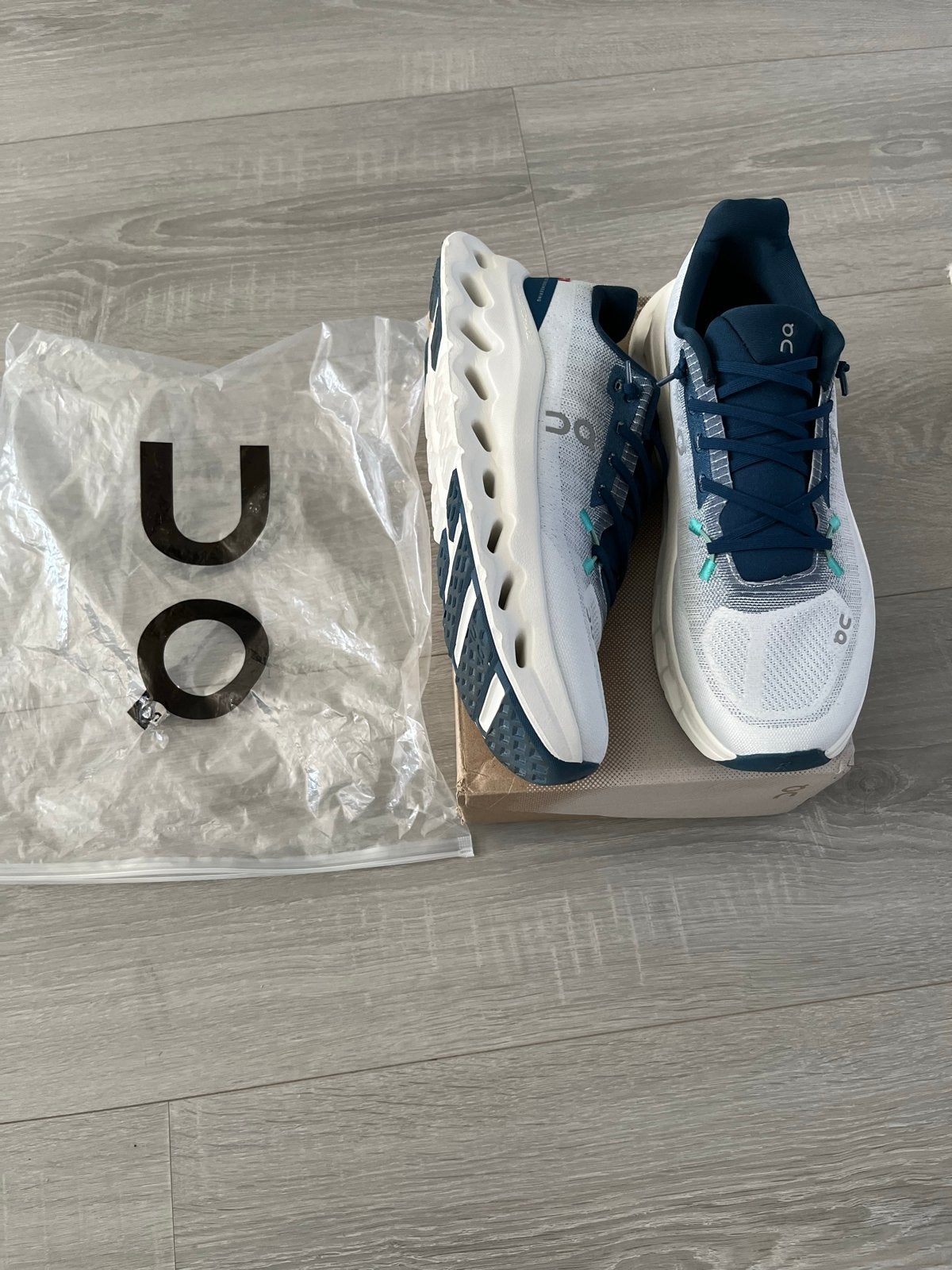 On cloud schoenen maat 42, Kleding | Heren, Verzenden, Nieuw, Wit, Sneakers of Gympen