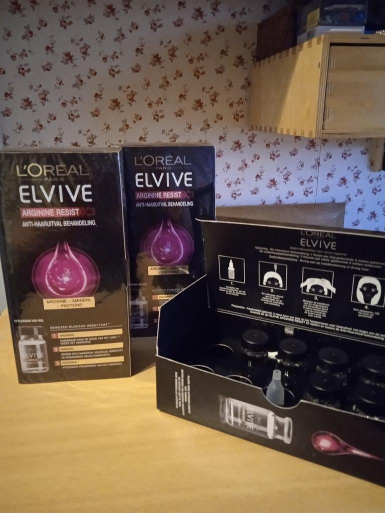 L'Oreal Paris arginine resist kuur tegen haaruitval, Ophalen of Verzenden, Nieuw, Haarverzorger of -hersteller