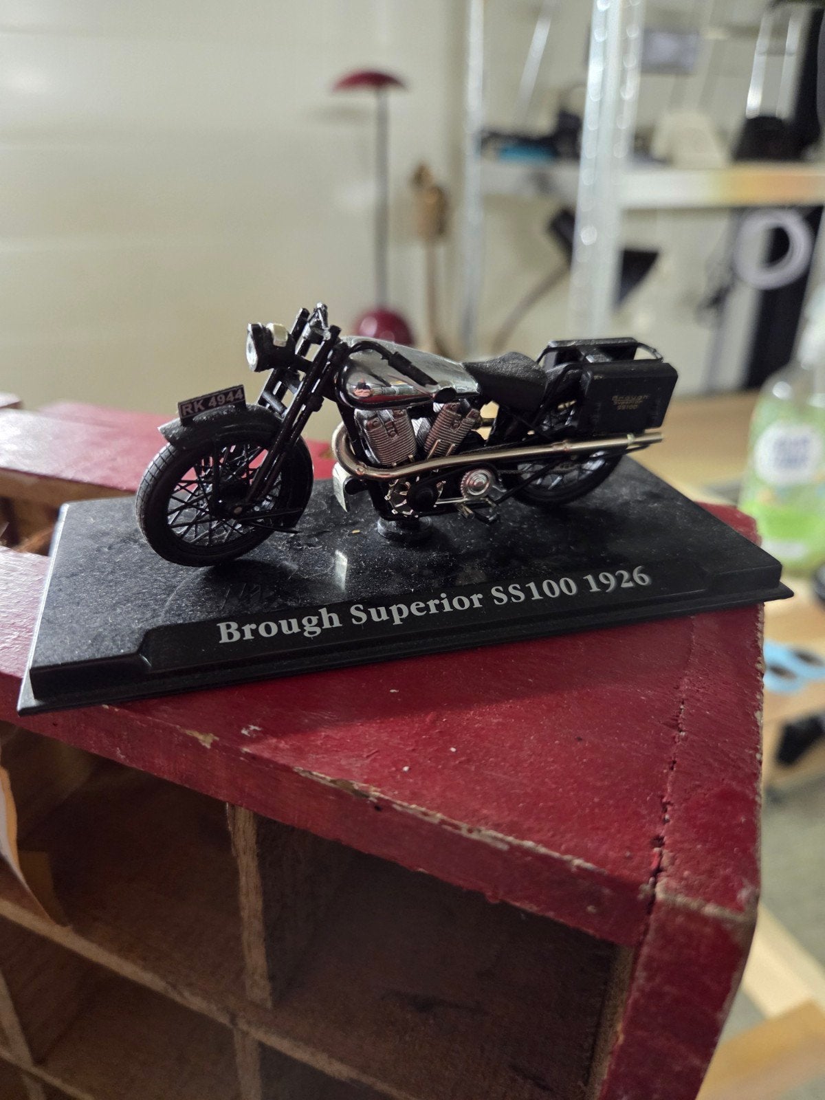 Brough superior SS 100 1926 schaalmodel motor, Ophalen, Zo goed als nieuw