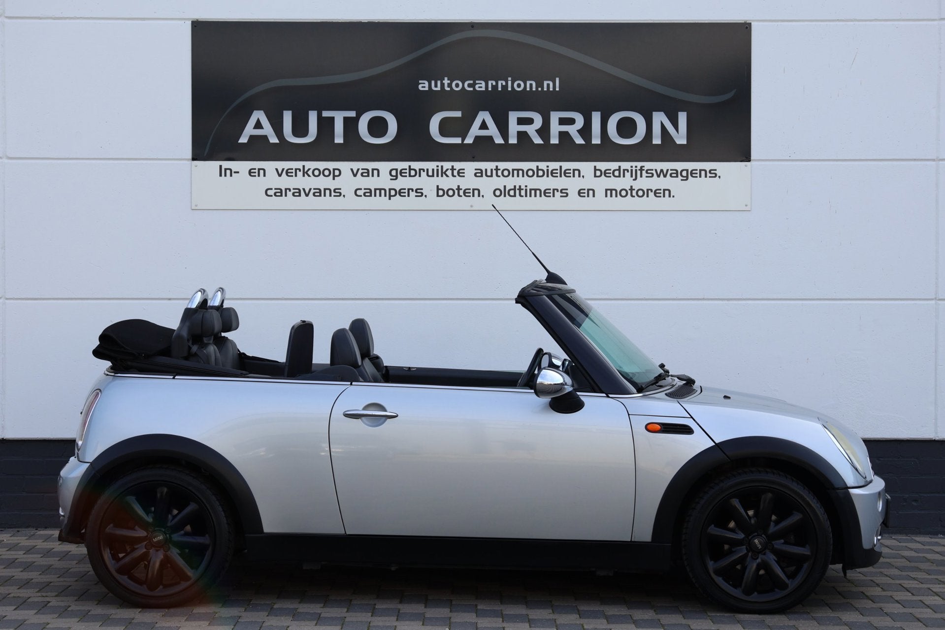 Mini Cabrio 1.6 Cooper Leer en ijskoude airco !, Auto's, Voorwielaandrijving, Gebruikt, Zwart, 4 cilinders