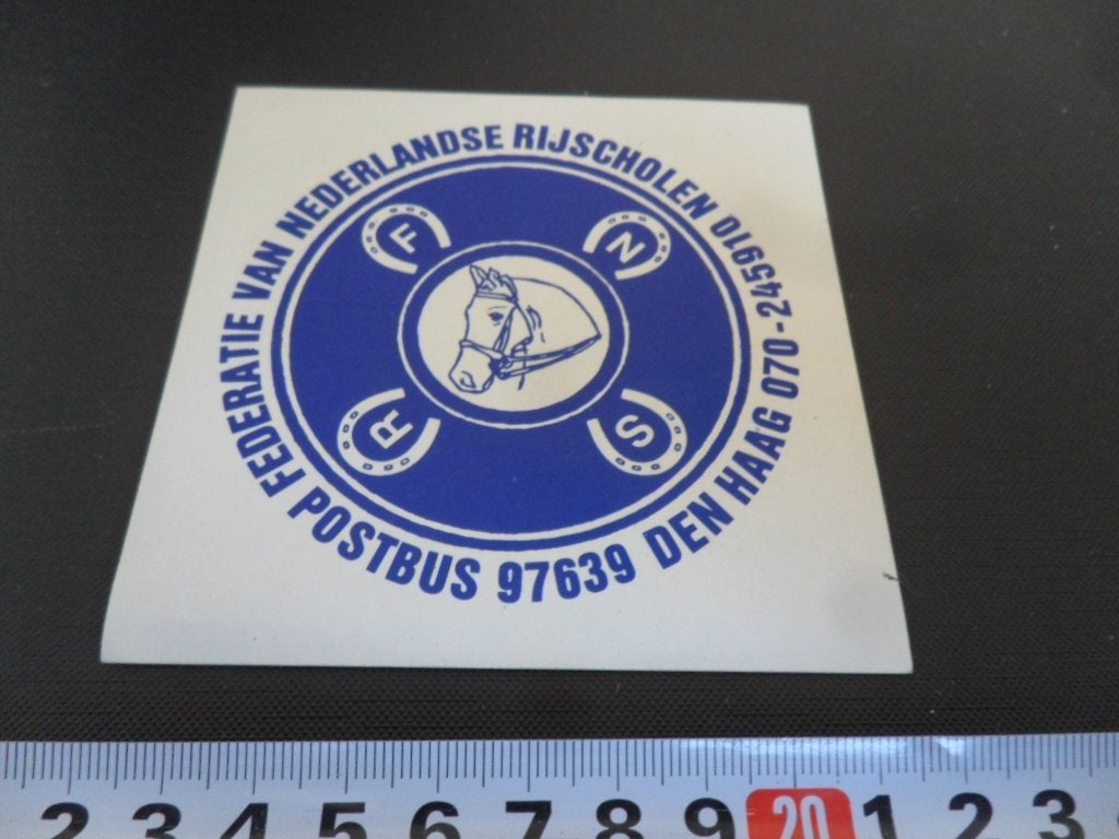 sticker Den Haag Federatie van Nederlandse Rijscholen Paard, Verzamelen, Ophalen, Zo goed als nieuw