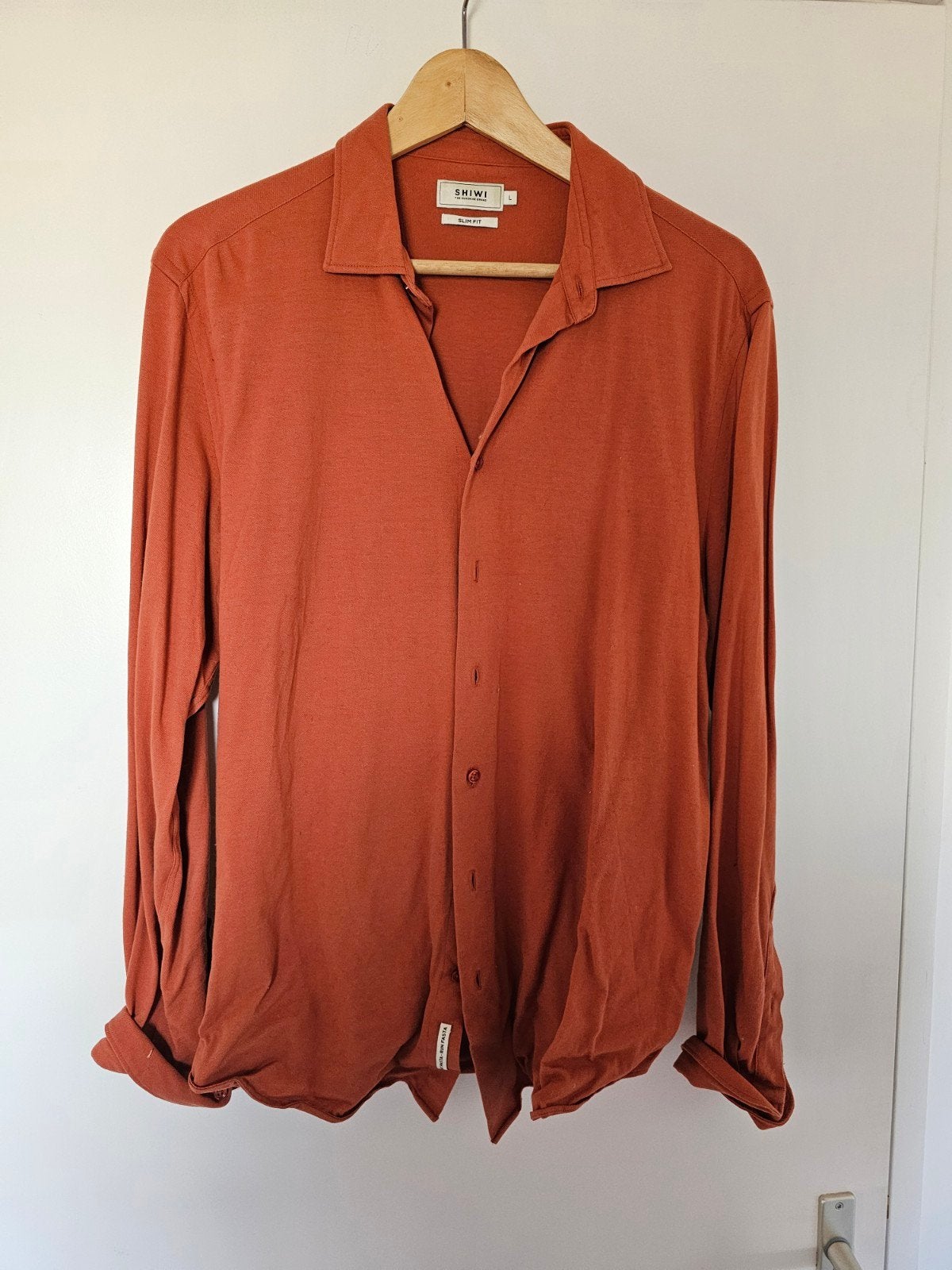 Shiwi overhemd blouse roest oranje rood maat L slim fit

Moo, Shiwi, Ophalen of Verzenden, Zo goed als nieuw, Halswijdte 41/42 (L)